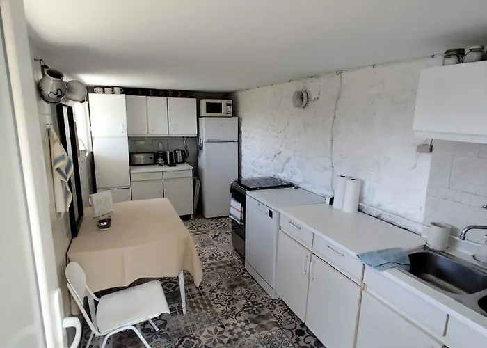 Retrospektiv Tatil Evi Paloznak